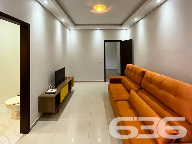 CASA À VENDA NO BAIRRO ADHEMAR GARCIA EM JOINVILLE