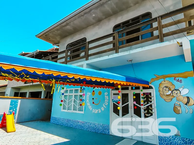 Casa à venda no bairro Aventureiro, Joinville, com