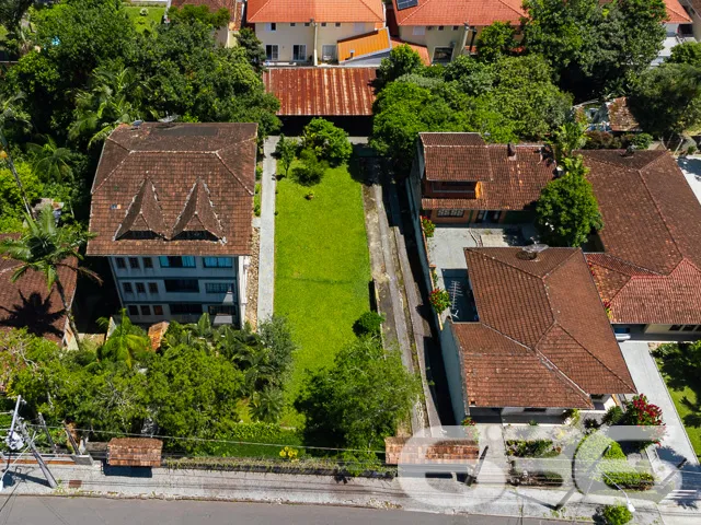 VENDE-SE TERRENO AMPLO E PRONTO PARA CONSTRUIR NO 