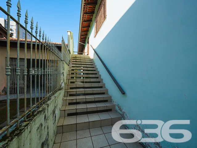 Descubra a casa dos seus sonhos em Joinville! Situ