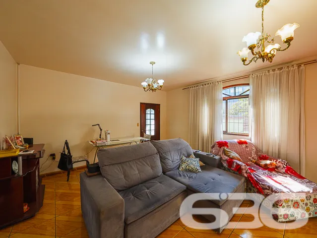 Descubra a casa dos seus sonhos em Joinville! Situ