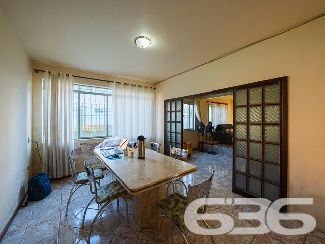 Descubra a casa dos seus sonhos em Joinville! Situ