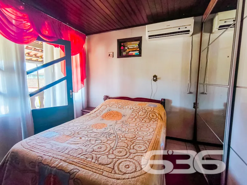 BELĂSSIMO SOBRADO COM 4 QUARTOS, NO BAIRRO COMASA,