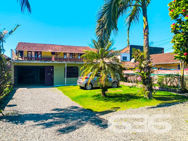 BELĂSSIMO SOBRADO COM 4 QUARTOS, NO BAIRRO COMASA,