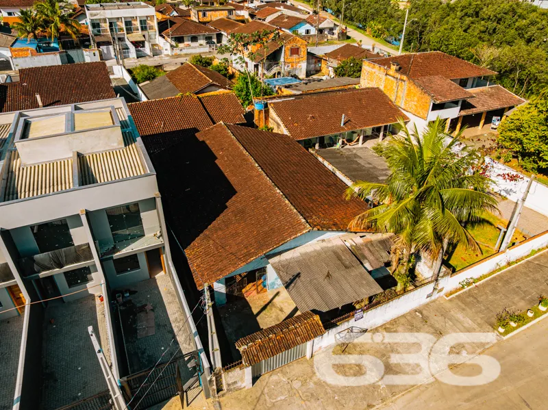 IMĂVEL COM EDICULA NO BAIRRO COMASA, JOINVILLE - E