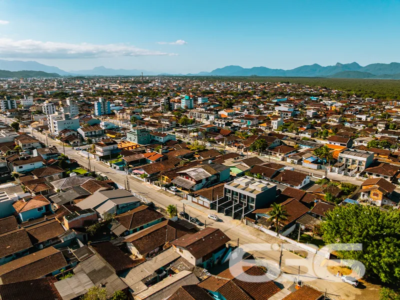IMĂVEL COM EDICULA NO BAIRRO COMASA, JOINVILLE - E