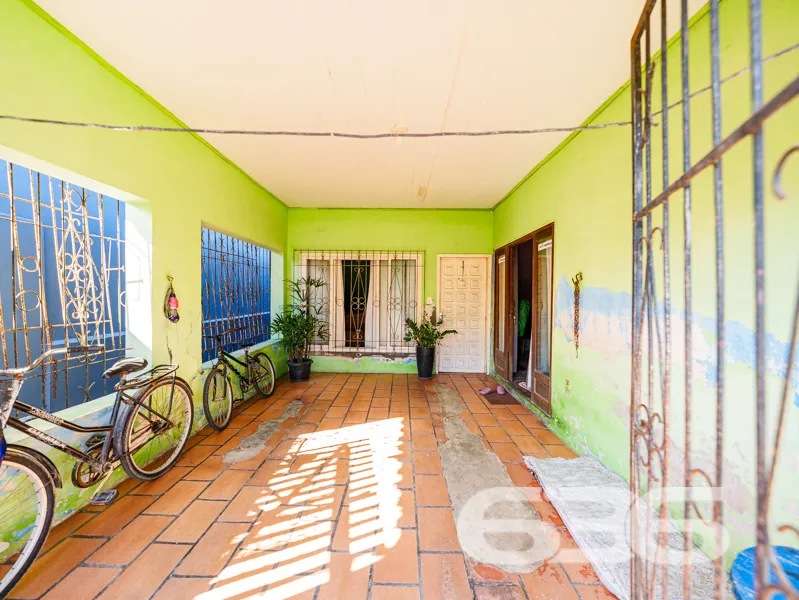 IMĂVEL COM EDICULA NO BAIRRO COMASA, JOINVILLE - E