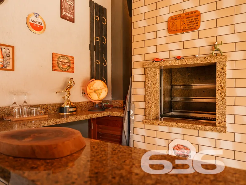 Casa à venda no bairro Costa e Silva, em Joinville