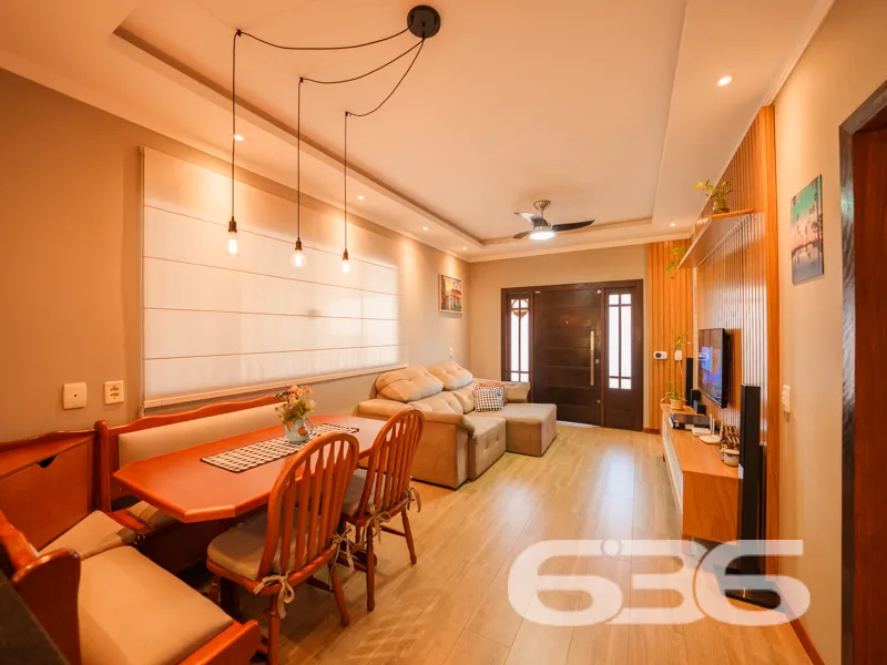 Casa à venda no bairro Costa e Silva, em Joinville