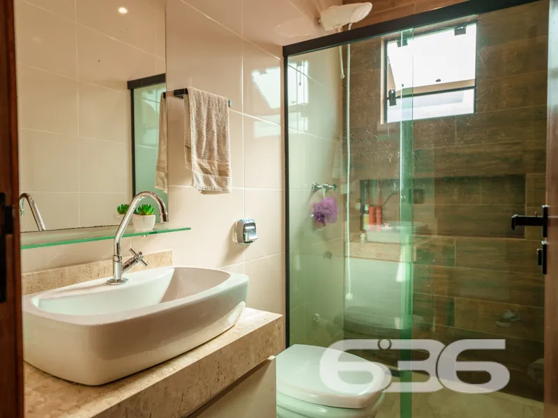 Casa à venda no bairro Costa e Silva, em Joinville