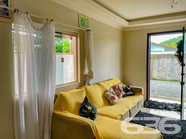 IMÓVEL COM 2 QUARTOS NO BAIRRO VILA NOVA

São 110m