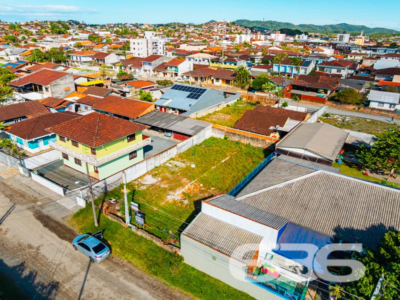 Terreno à venda no bairro Fátima, Joinville/SC – o