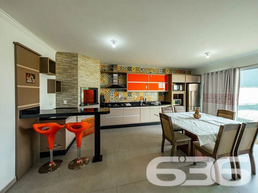 IMĂVEL Ă VENDA NO BAIRRO VILA NOVA - AMPLO QUINTAL