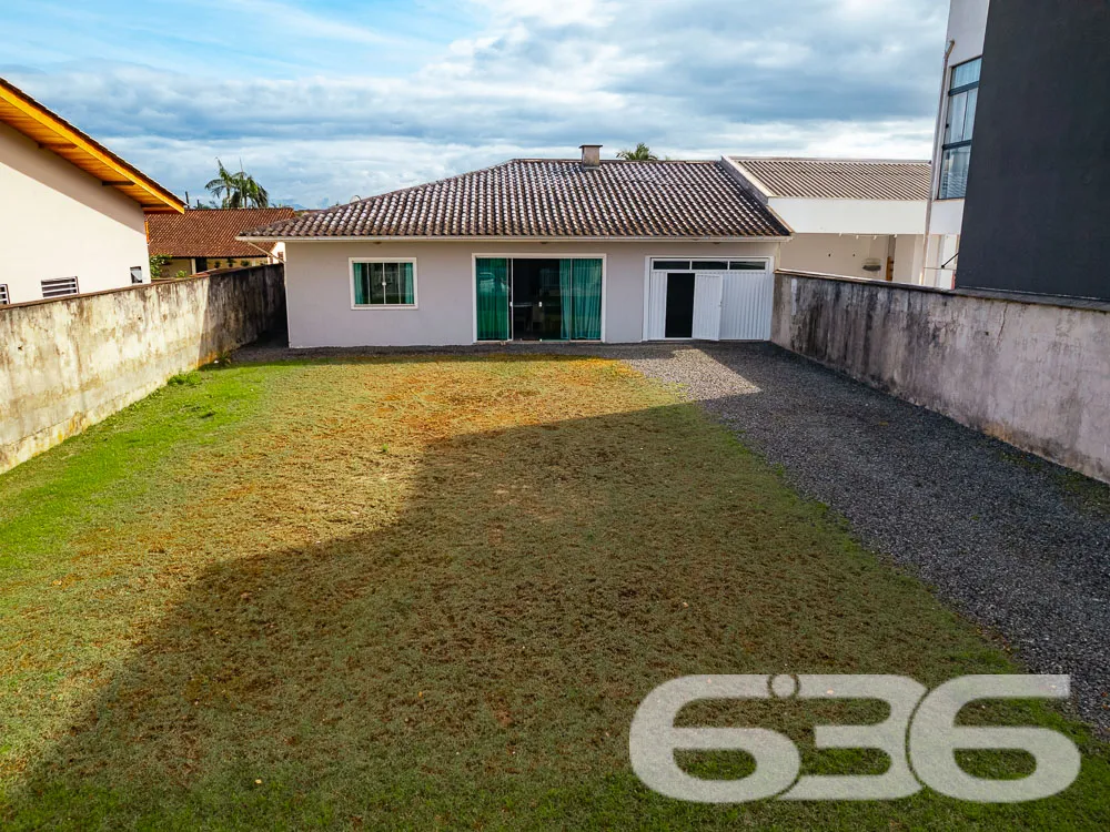 IMĂVEL Ă VENDA NO BAIRRO VILA NOVA - AMPLO QUINTAL