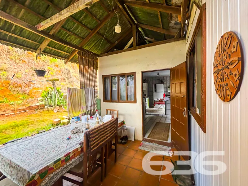 Terreno amplo com 450mÂČ em localização estratĂ©gica