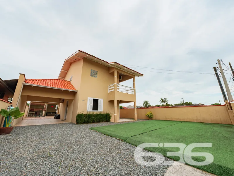 SOBRADO À VENDA NO BAIRRO VILA NOVA EM JOINVILLE -