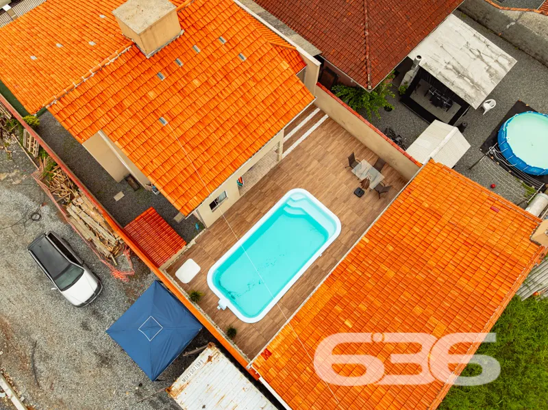 SOBRADO À VENDA NO BAIRRO VILA NOVA EM JOINVILLE -