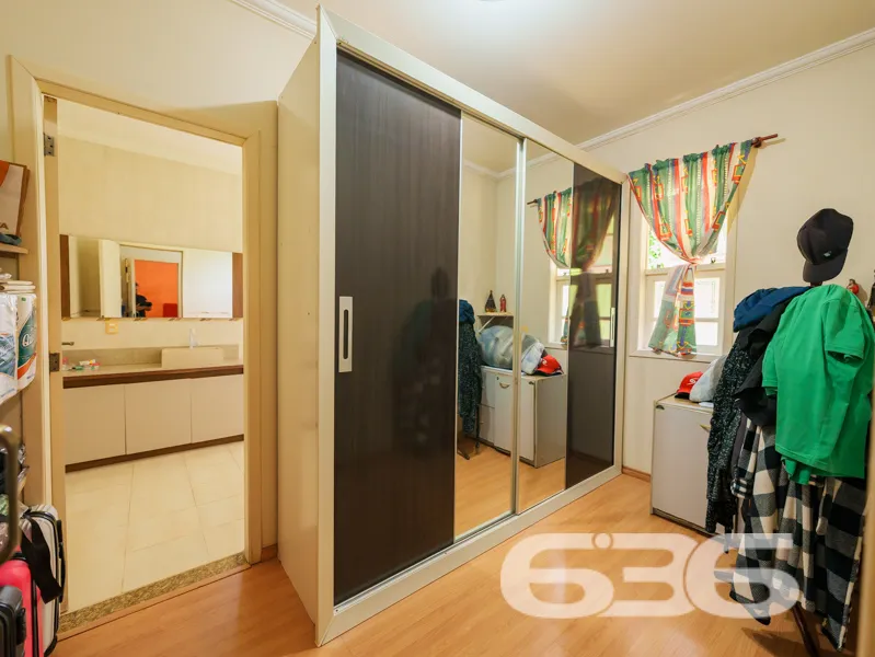 Casa à venda no bairro Floresta, Joinville: essa r