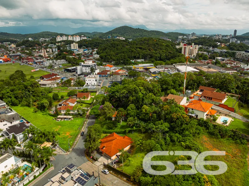 Casa à venda no bairro Floresta, Joinville: essa r