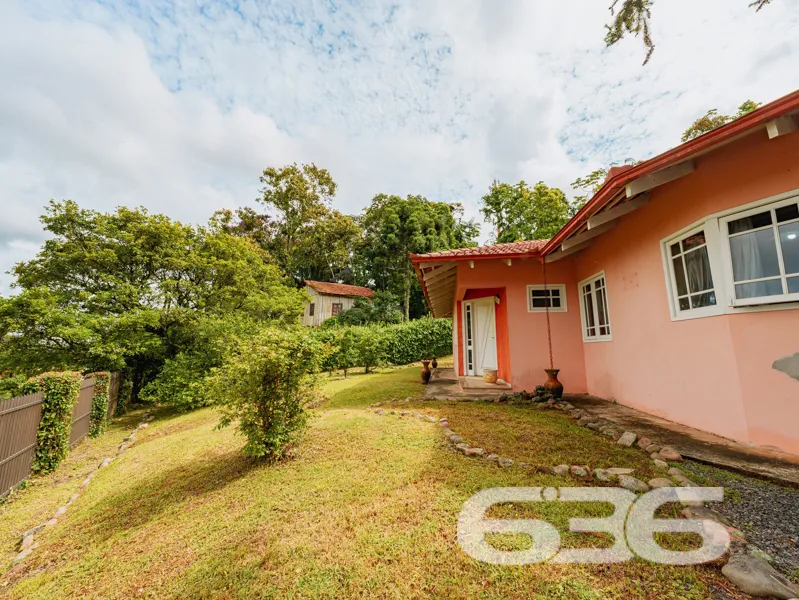 Casa à venda no bairro Floresta, Joinville: essa r