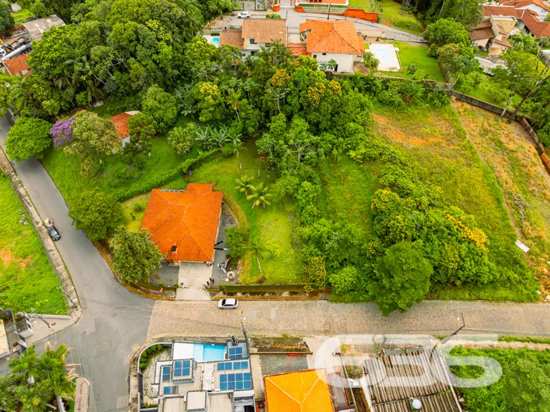 Casa à venda no bairro Floresta, Joinville: essa r