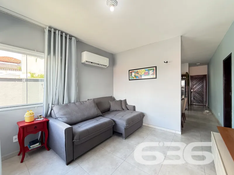 Casa à venda no bairro Floresta, Joinville!
Descub