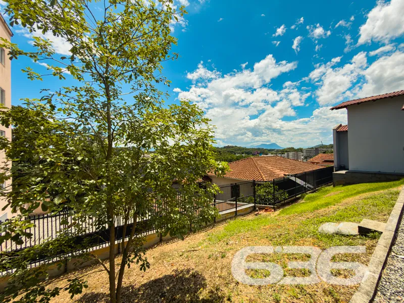 Casa à venda no bairro Floresta, Joinville!
Descub