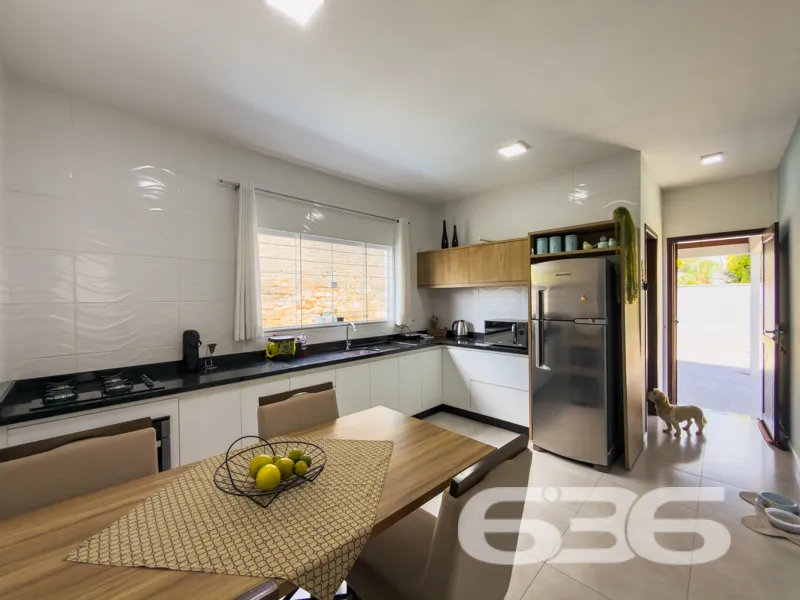 Casa à venda no bairro Floresta, Joinville!
Descub