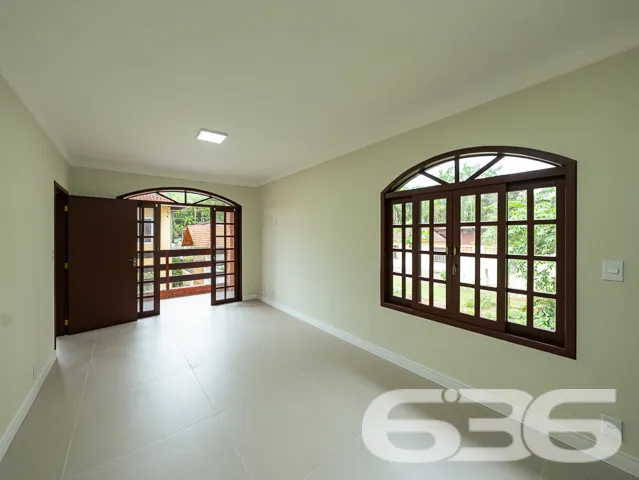 BAIRRO ANITA GARIBALDI: CASA ESTILO GERMĂNICO COM