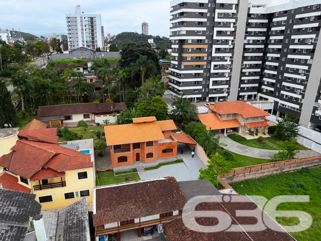 BAIRRO ANITA GARIBALDI: CASA ESTILO GERMĂNICO COM