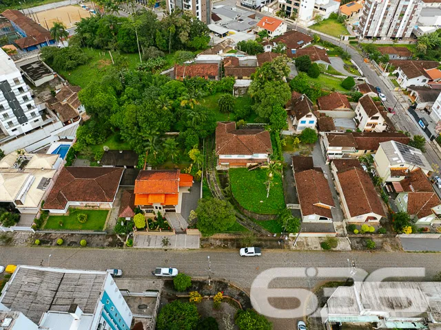 Descubra a rara oportunidade de construir o lar do