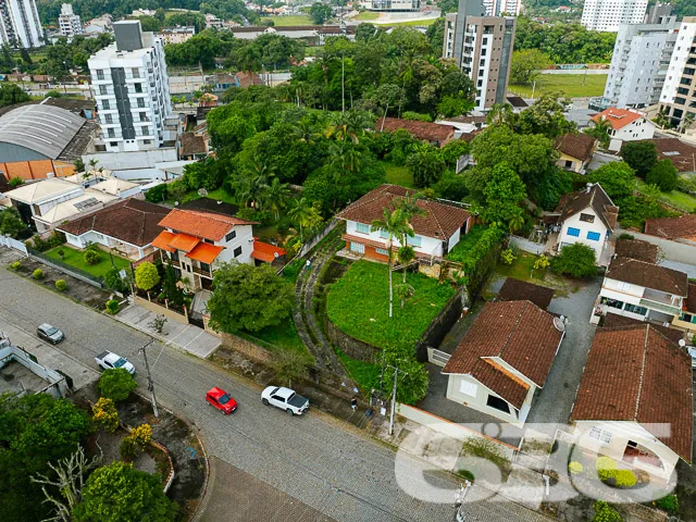 Descubra a rara oportunidade de construir o lar do
