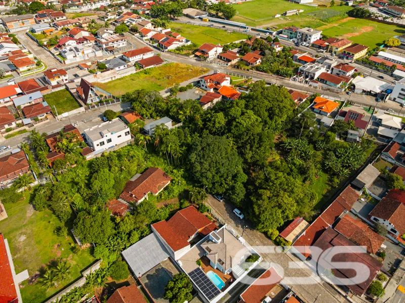 Terreno à venda no bairro Guanabara, Joinville | A