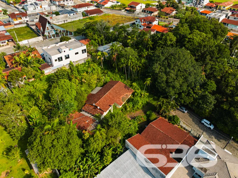 Terreno à venda no bairro Guanabara, Joinville | A