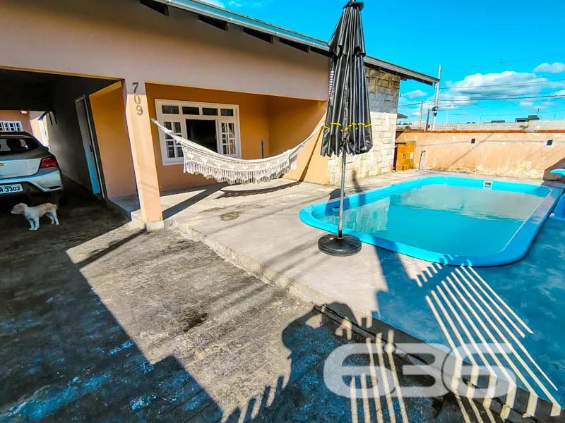 Casa Ă venda no bairro Espinheiros em Joinville |