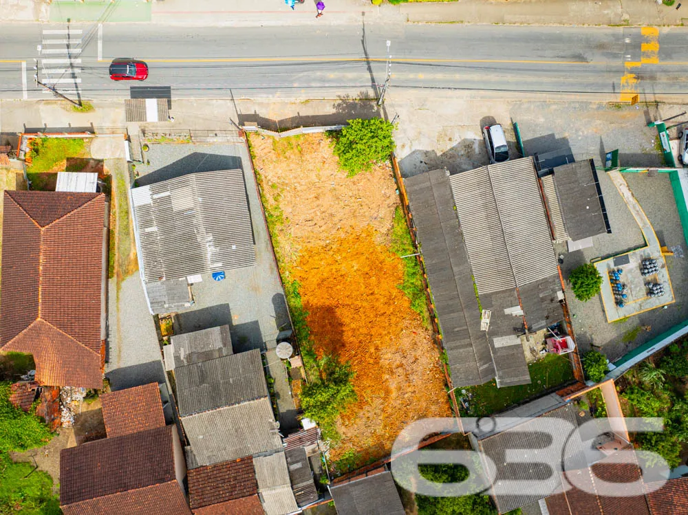 Exclusividade em Jarivatuba: Terreno Plano com Loc