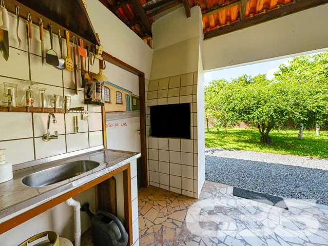 BAIRRO FLORESTA - SOBRADO COM SUĂTE MASTER + 4 DOR