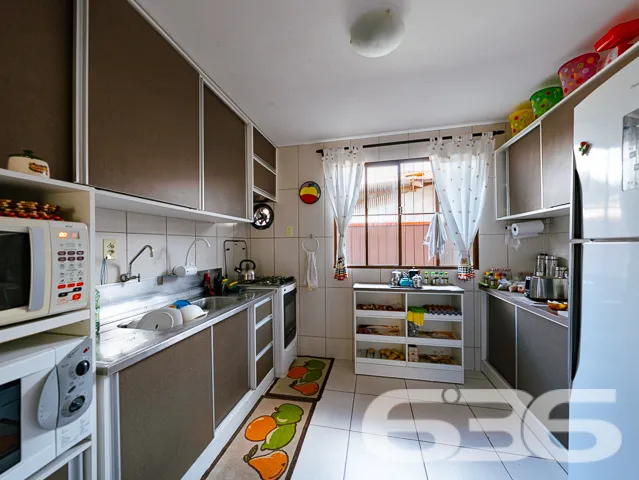 BAIRRO FLORESTA - SOBRADO COM SUĂTE MASTER + 4 DOR