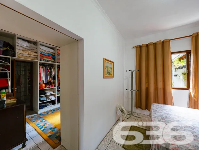 BAIRRO FLORESTA - SOBRADO COM SUĂTE MASTER + 4 DOR