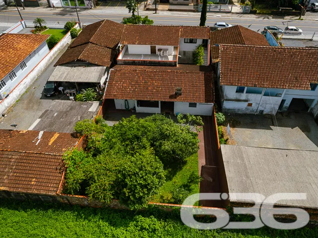 BAIRRO FLORESTA - SOBRADO COM SUĂTE MASTER + 4 DOR