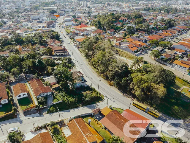 TERRENO DE ESQUINA À VENDA NO BAIRRO ITAUM - ESTUD