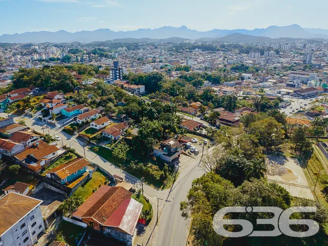 TERRENO DE ESQUINA À VENDA NO BAIRRO ITAUM - ESTUD