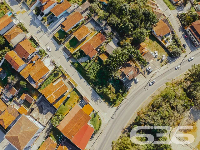 TERRENO DE ESQUINA À VENDA NO BAIRRO ITAUM - ESTUD