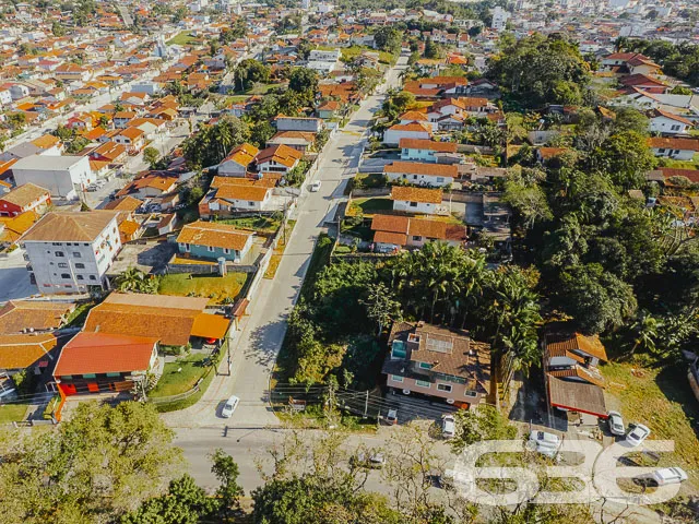 TERRENO DE ESQUINA À VENDA NO BAIRRO ITAUM - ESTUD