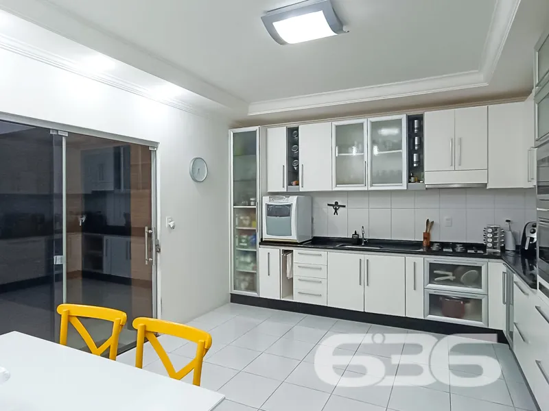 Desperte para o extremo conforto e elegĂąncia em Jo