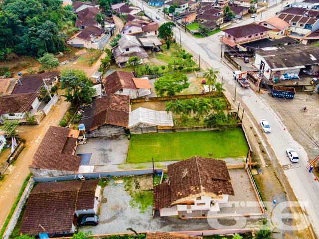 TERRENO AMPLO E PRONTO PARA CONSTRUIR NO BAIRRO GU
