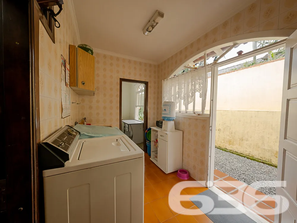 Residência Térrea em Localização Privilegiada – Ba