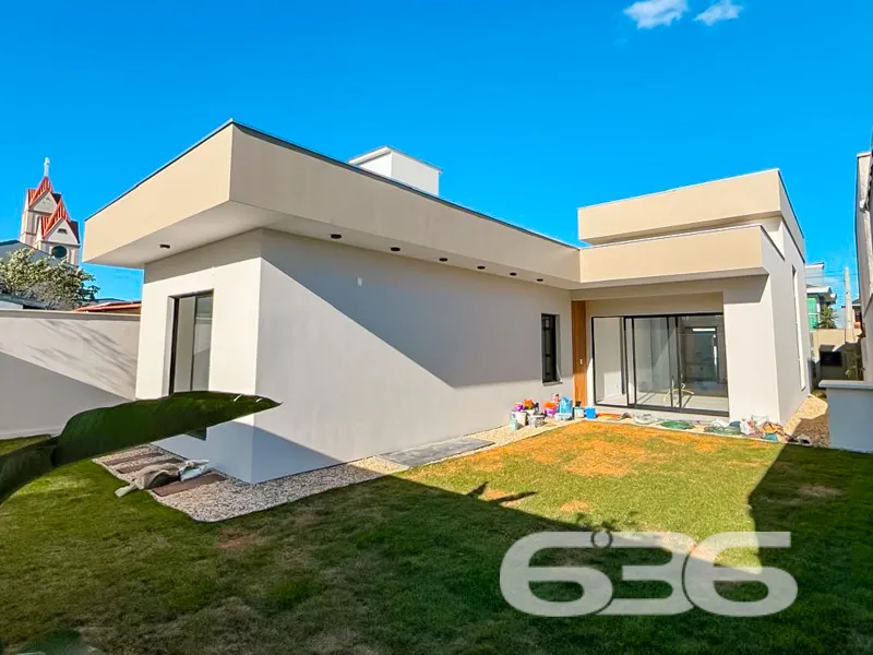 Casa à venda no bairro Iririú em Joinville | 3 qua