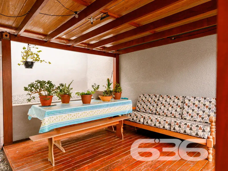 Casa à venda no Iririú, Joinville com excelente ap