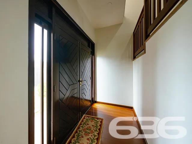 SOBRADO COM SUÍTE MASTER + 3 QUARTOS NO BAIRRO IRI